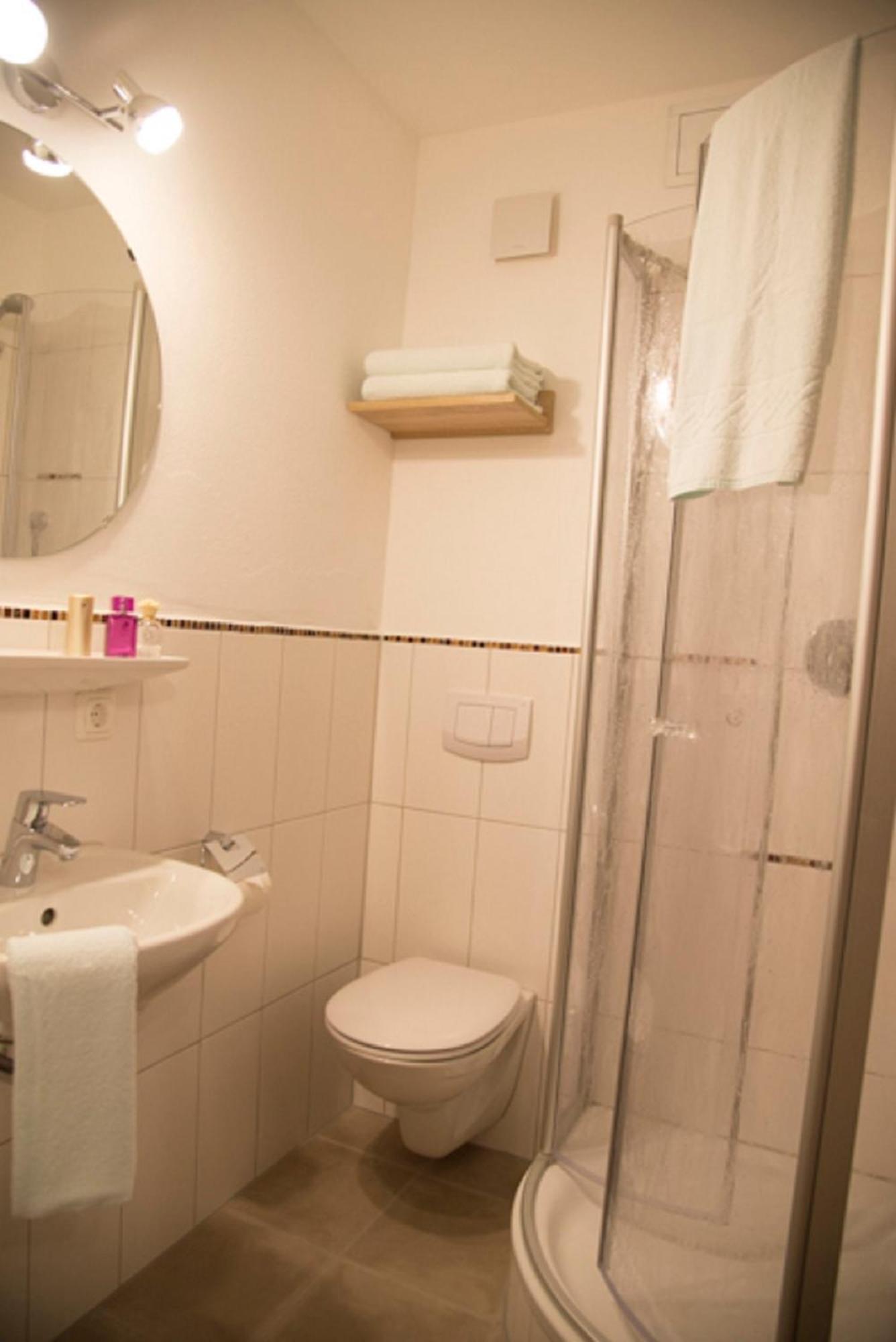 Pension Jederzeit Wallersdorf Extérieur photo